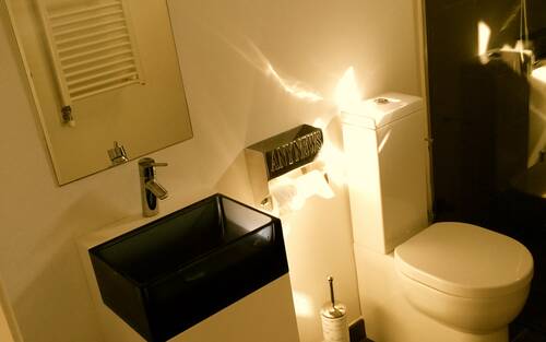 Badezimmer im Luxus Ferienhaus B-only