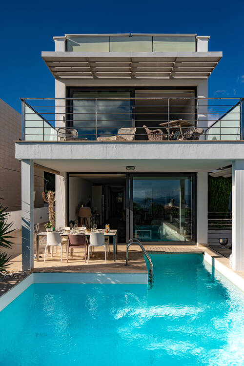 Dreistöckiges Luxus-Ferienhaus mit eigenem Pool an der Nordküste Mallorcas